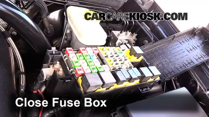 Replace a Fuse: 2005-2010 Jeep Grand Cherokee - 2008 Jeep Grand